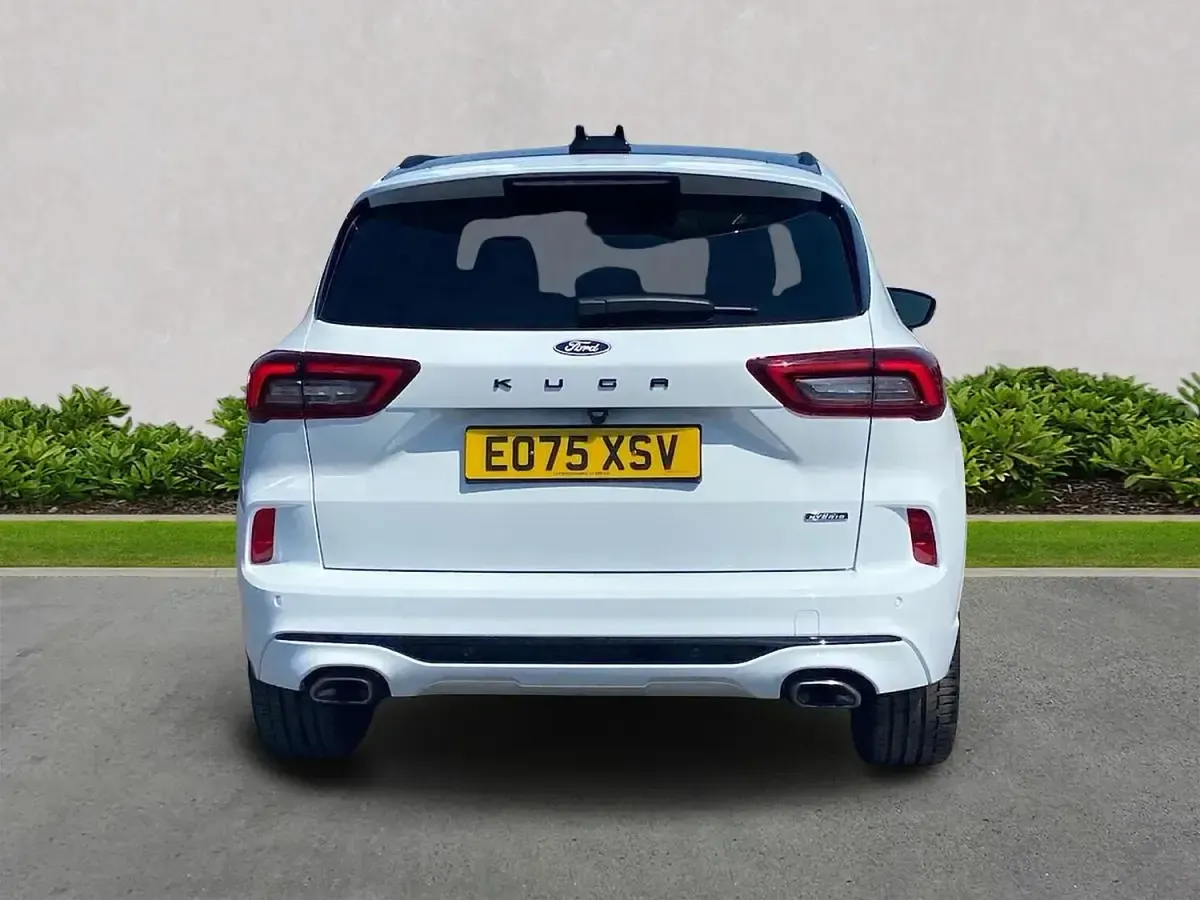 Used Ford Kuga ST-Line X 243 HP (178 kW) 2025 White SUV