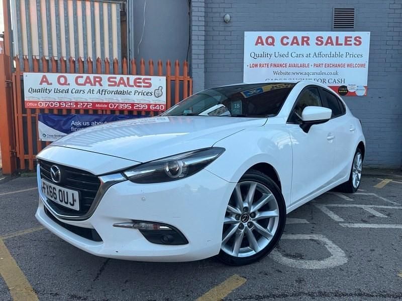 Used Mazda 3 Inclusive 2016 White Hatchback