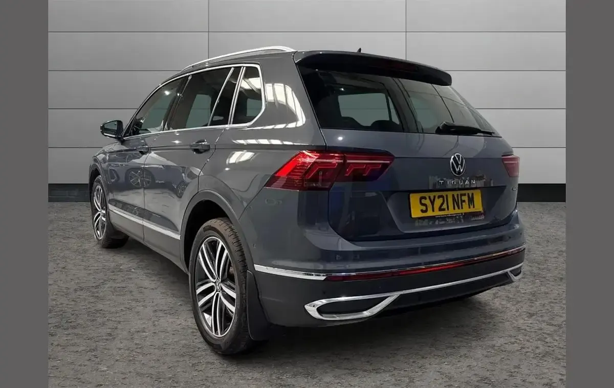 Used VW Tiguan Elegance 150 HP (110 kW) 2021 Grey SUV