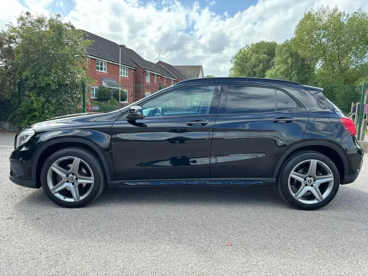 Used Mercedes GLA220 AMG line 2015 Black SUV