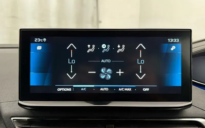 Used Peugeot 5008 Allure+ 131 HP (96 kW) 2023 Grey SUV