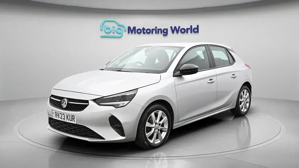 Second-hand Vauxhall Corsa Design Edition 75 CP (55 kW) 2023 Gri Hatchback