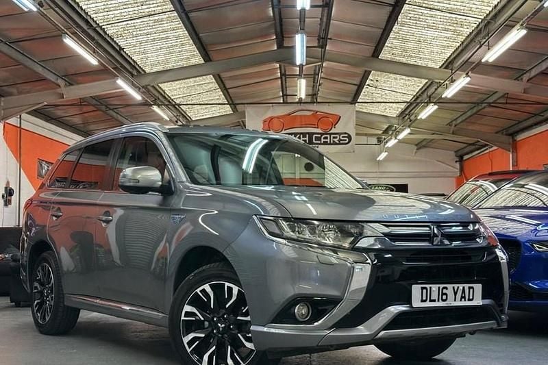 Used 2016 Mitsubishi Outlander P-HEV | £9,500 (A bit pricey) - Image 1/1