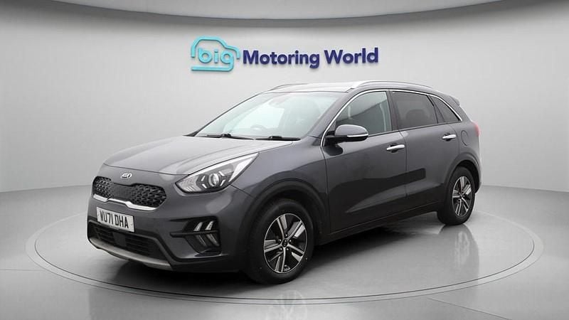 Used Kia Niro 139 HP (102 kW) 2021 Grey SUV
