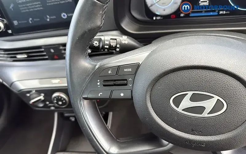 Used Hyundai i20 Advanced 101 HP (74 kW) 2024 Blue Hatchback