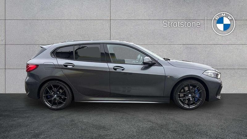 Usado BMW 120 M Sport 187 CV (137 kW) 2020 Gris Utilitario
