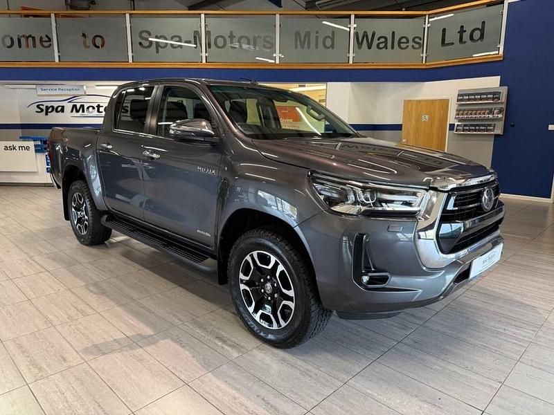 Usado Toyota HiLux 204 HP (150 kW) 2021 Cinzento Pickup