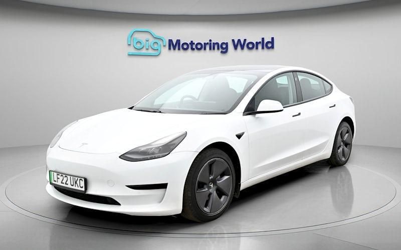 Used Tesla Model 3 Standard Range 180 kW (245 HP) 2021 White Sedan