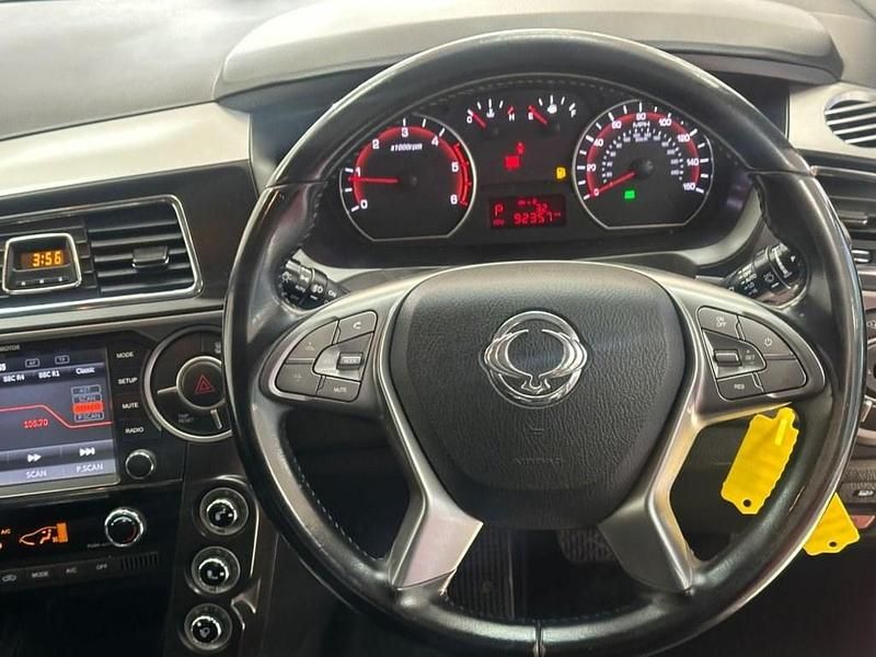 Used Ssangyong (KGM) Musso 181 HP (133 kW) 2019 Red Pickup