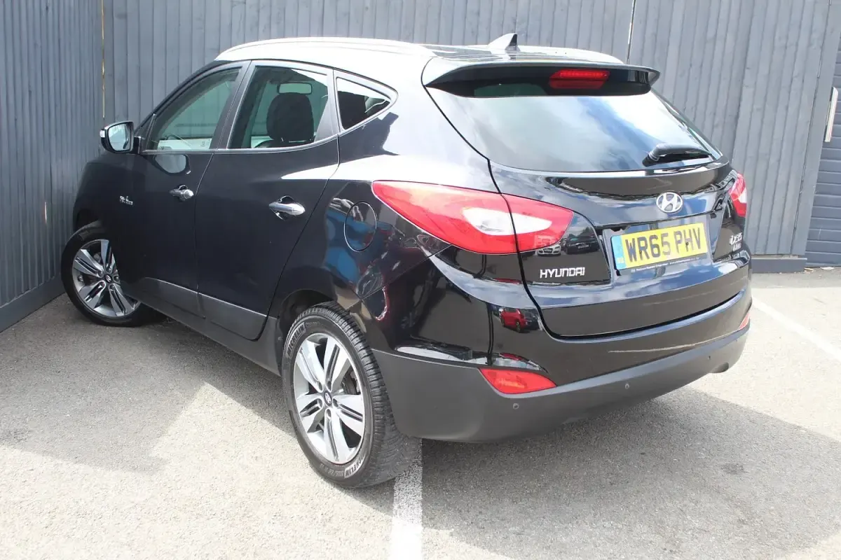 Used Hyundai ix35 Premium 115 HP (84 kW) 2015 Black SUV