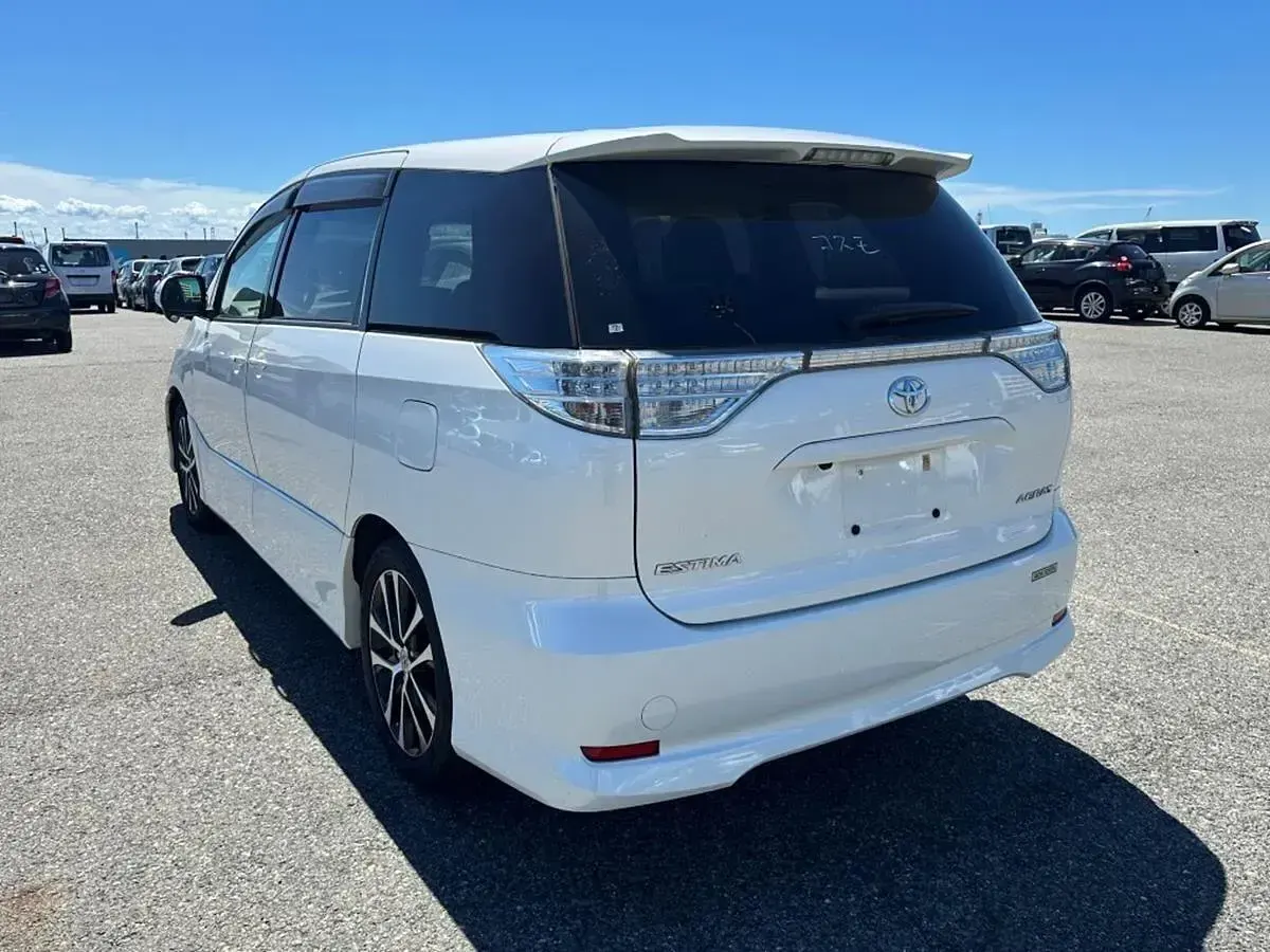 Used Toyota Estima Edition 2026 White