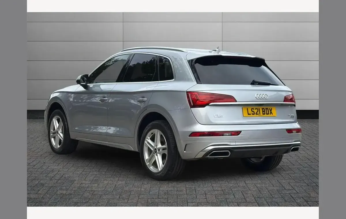 Used Audi Q5 S-Line 204 HP (150 kW) 2021 Floret silver SUV