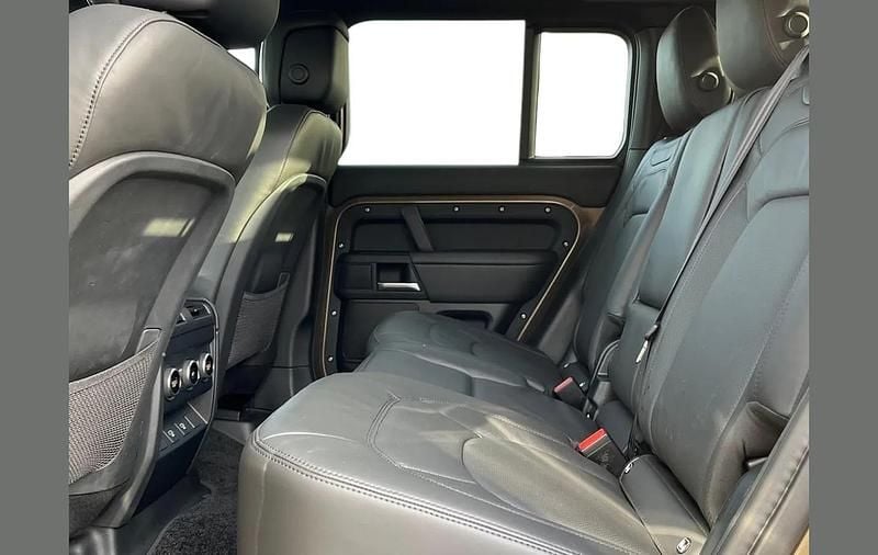 Used Land Rover Defender HSE Dynamic 344 HP (253 kW) 2024 Brown SUV