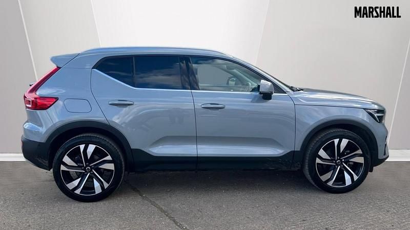 Used Volvo XC40 Ultra 163 HP (119 kW) 2025 Grey SUV