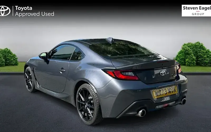 Used Toyota GR86 235 HP (172 kW) 2022 Grey Coupe