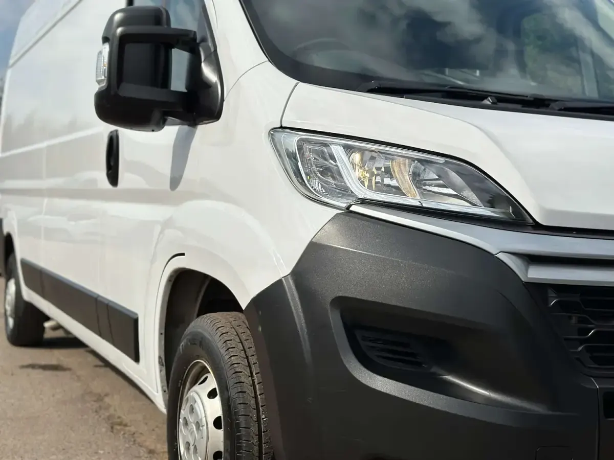 Used Citroën Relay 140 HP (102 kW) 2023 White Van