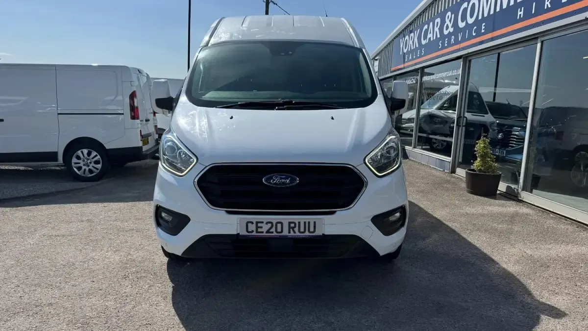Usado Ford Transit Custom Limited 170 HP (125 kW) 2020 Branco Van