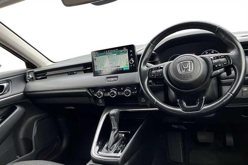 Used Honda HR-V Advance 131 HP (96 kW) 2023 Premium crystal red SUV