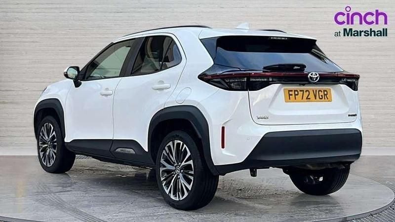 Used Toyota Yaris Cross 113 HP (83 kW) 2023 White SUV