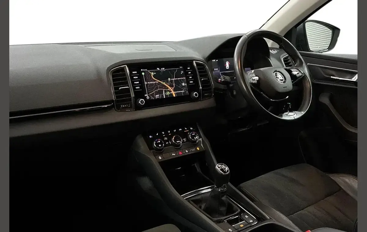 Used Skoda Karoq SE L 150 HP (110 kW) 2023 Graphite grey metallic SUV