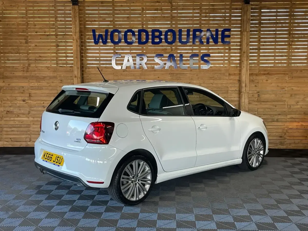 Used VW Polo BlueGT 150 HP (110 kW) 2016 White Hatchback