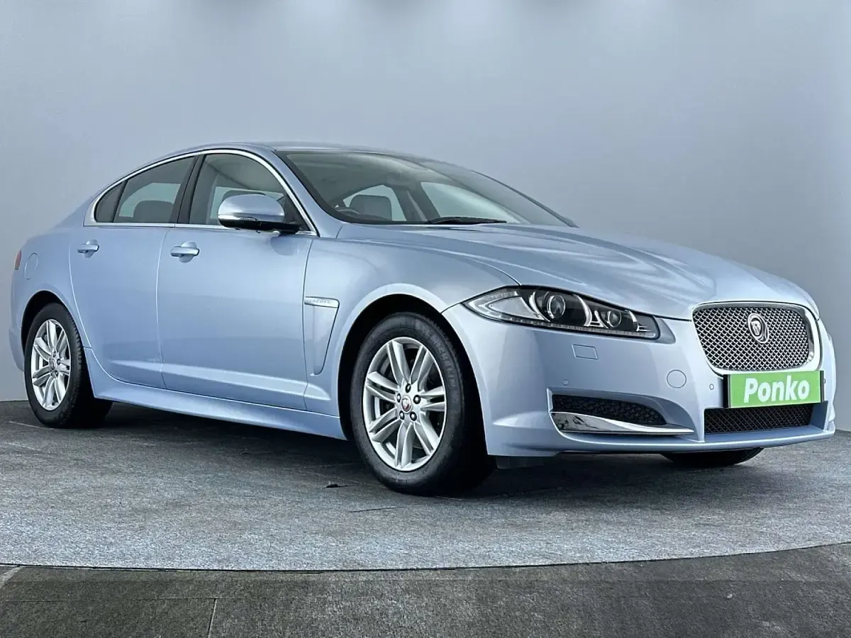 Used Jaguar XF Luxury 200 HP (147 kW) 2014 Sedan