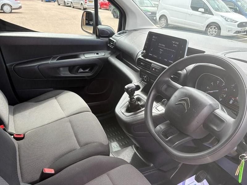 Used Citroën Berlingo 2022 White MPV