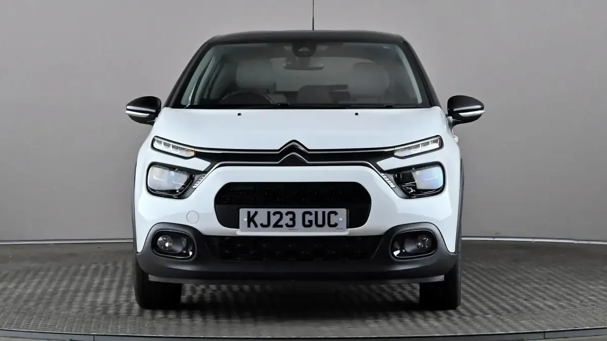 Used Citroën C3 PureTech 110 HP (80 kW) 2023 White Hatchback