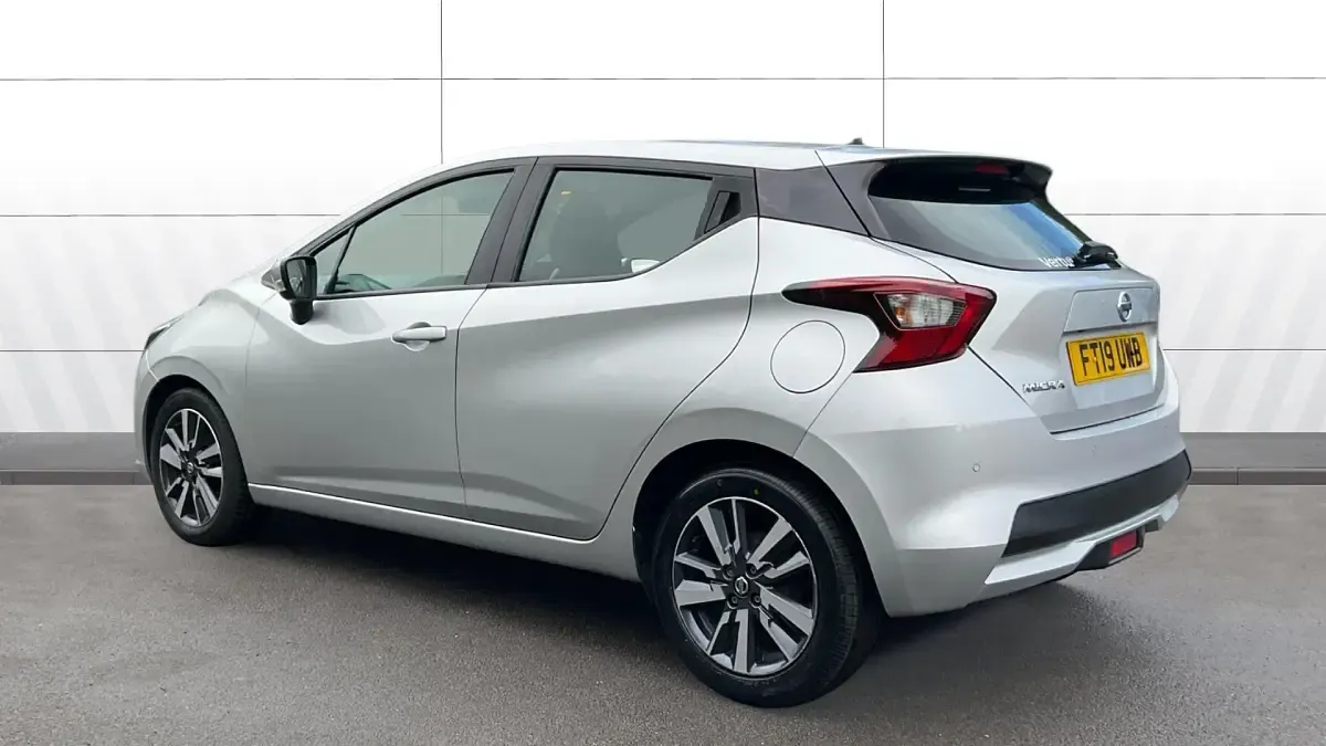 Used Nissan Micra Acenta 90 HP (66 kW) 2019 Silver Hatchback