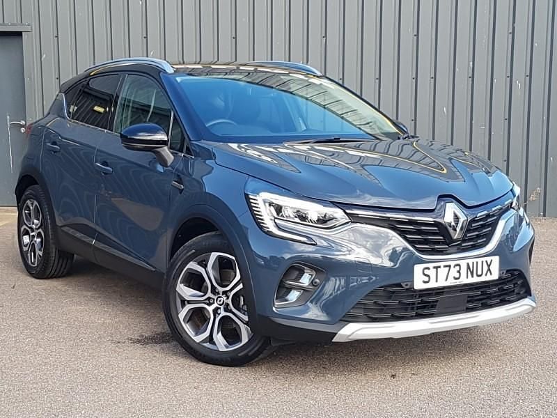 Blue/black Used 2023 Renault Captur Techno SUV | £19,298 (Fair price) - Image 1/4