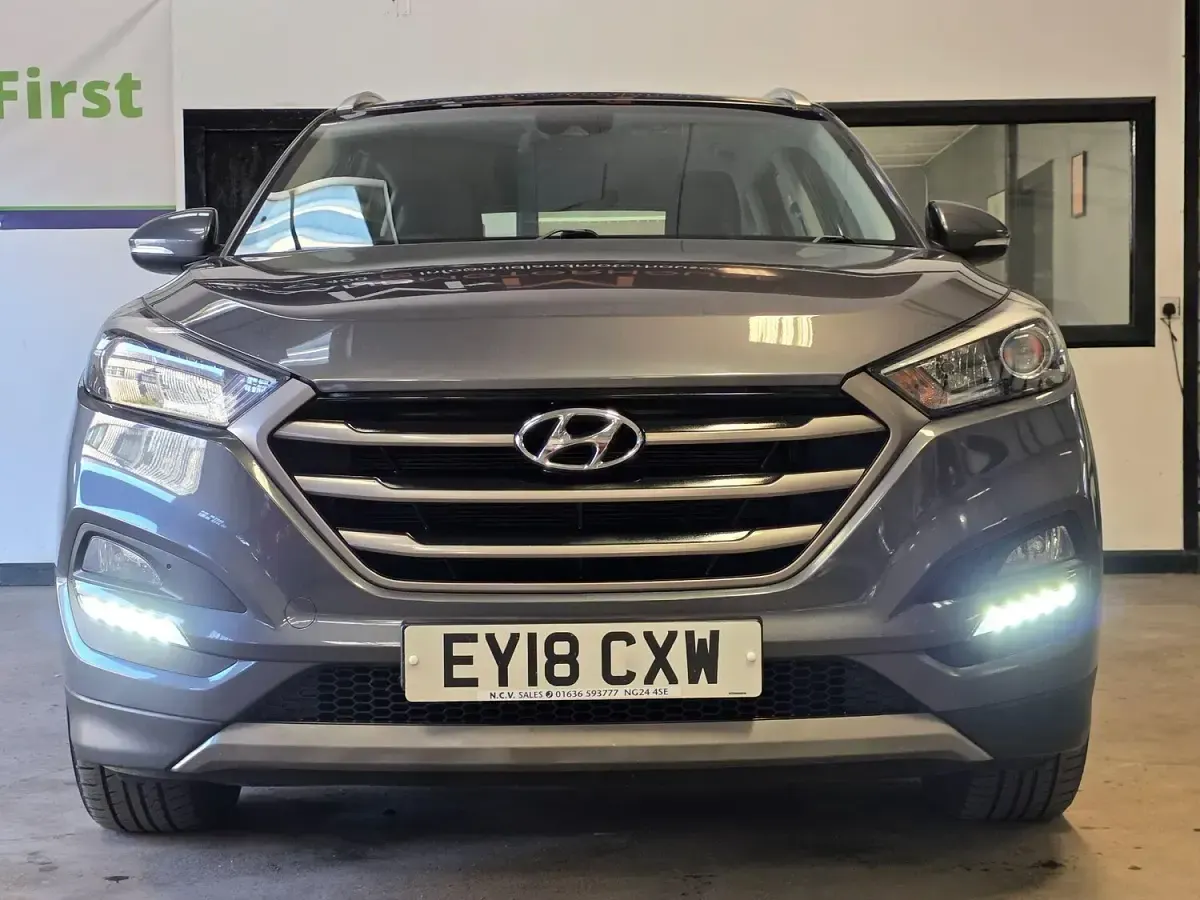 Used Hyundai Tucson SE 177 HP (130 kW) 2018 Grey SUV