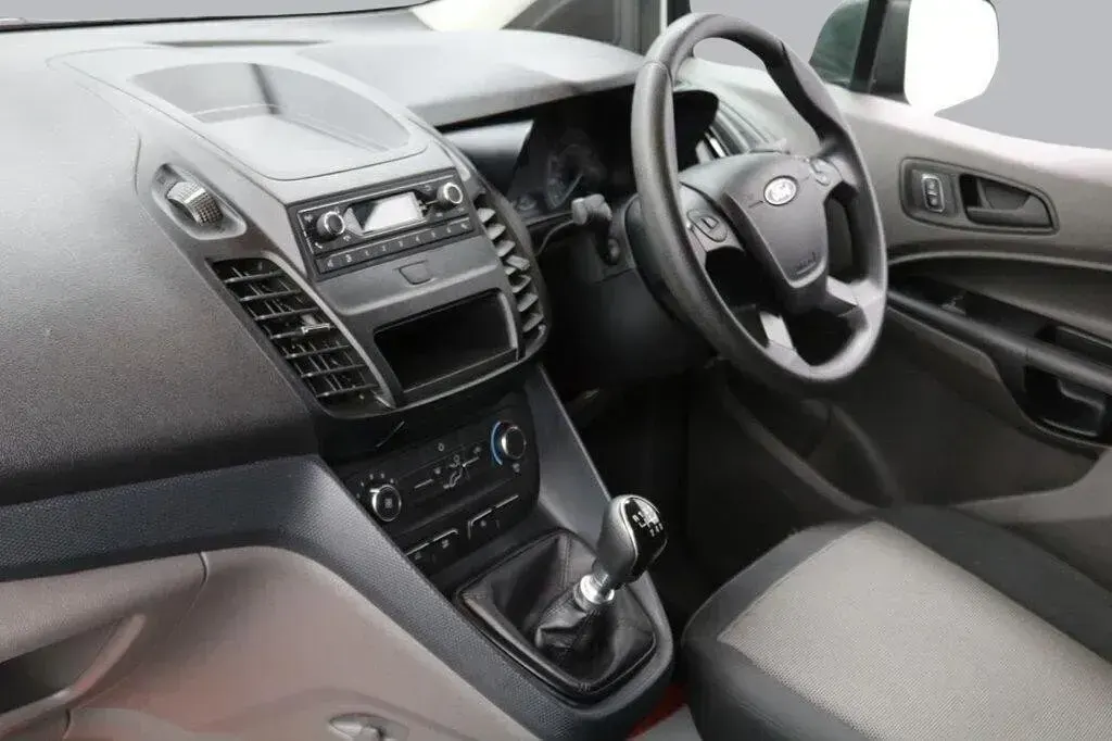 Used Ford Transit Connect 75 HP (55 kW) 2021 White MPV