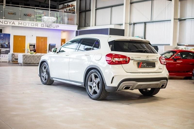 Used Mercedes GLA220 AMG line 170 HP (125 kW) 2014 White SUV