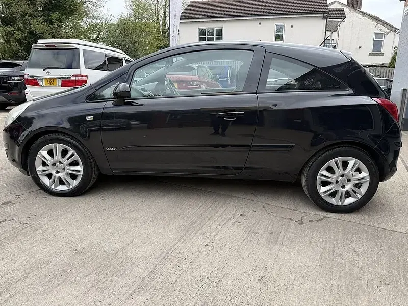 Used Vauxhall Corsa Design Edition 2007 Black Hatchback