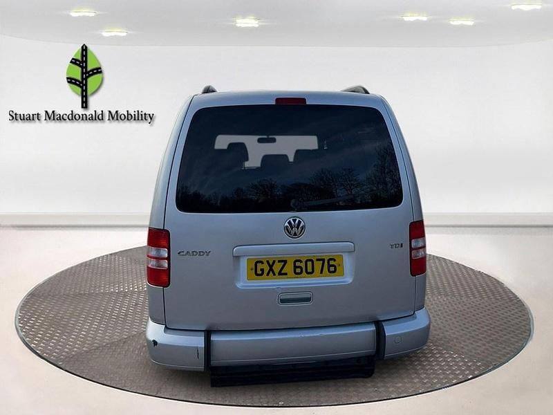 Usado VW Caddy Maxi Life Life 2014 Prateado Monovolume