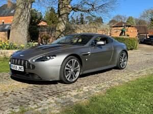 Used Aston Martin Vantage 517 HP (380 kW) 2009 Silver Coupe