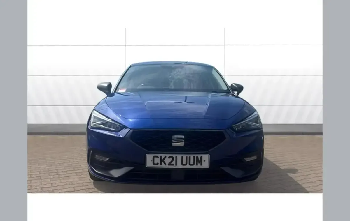Used Seat Leon FR 200 HP (147 kW) 2021 Blue Hatchback