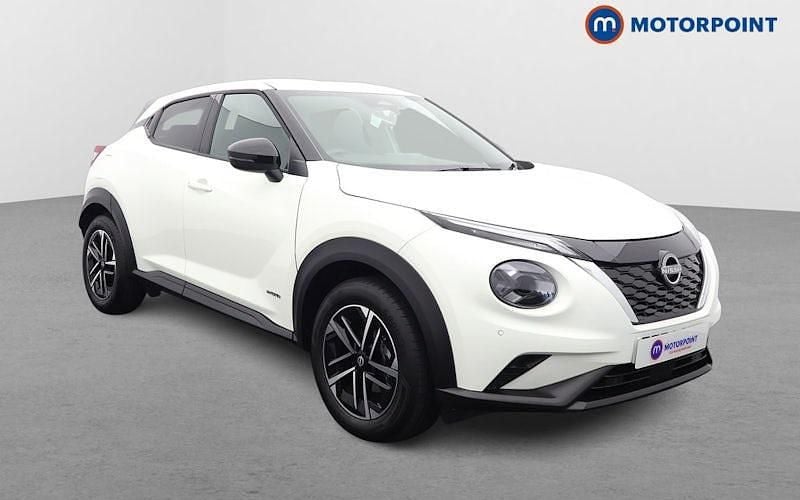 White Used 2025 Nissan Juke N-Connecta SUV | £19,899 (Fair price) - Image 1/4