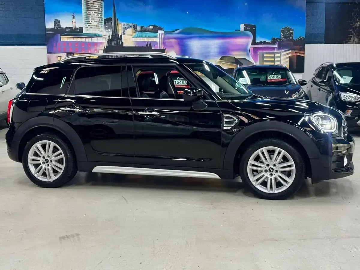 Used Mini Cooper Countryman Exclusive 134 HP (98 kW) 2020 Black SUV