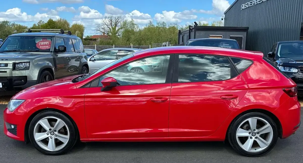 Used Seat Leon FR 184 HP (135 kW) 2014 Red Hatchback