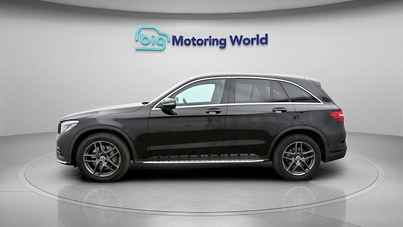 Used Mercedes GLC220 AMG line 170 HP (125 kW) 2018 Black Estate
