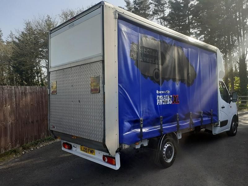Usado Renault Master Komfort 2020 Branco Monovolume