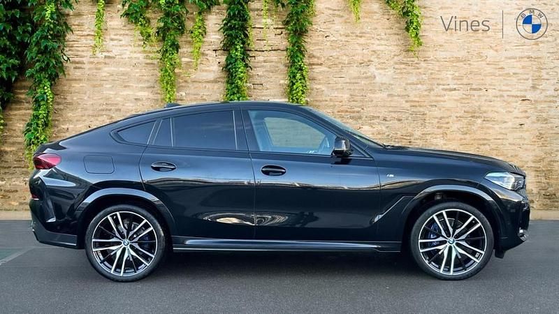 Used BMW X6 M Sport 335 HP (246 kW) 2022 Black SUV