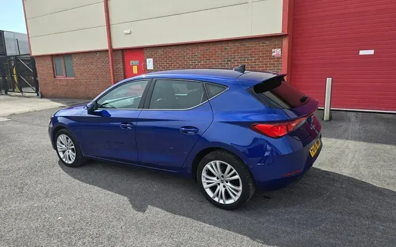 Begagnad Seat Leon SE Dynamic 110 HK (80 kW) 2023 Halvkombi
