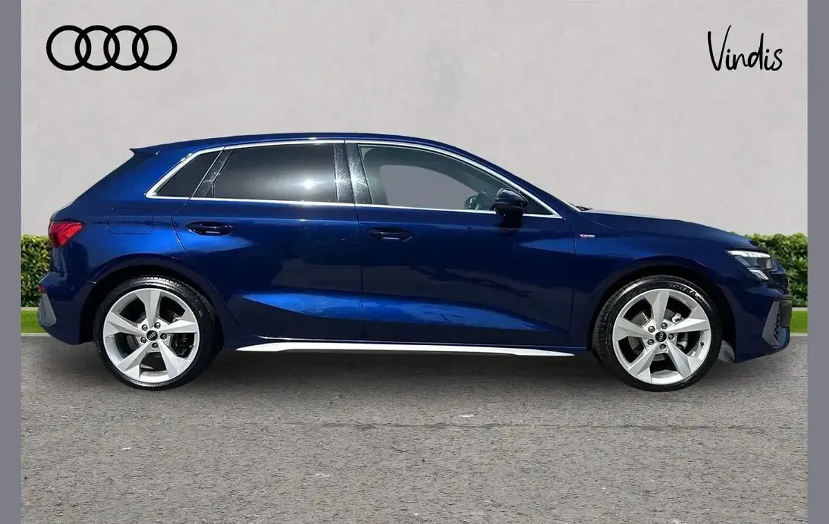 Used Audi A3 S-Line 147 HP (108 kW) 2023 Blue Sedan