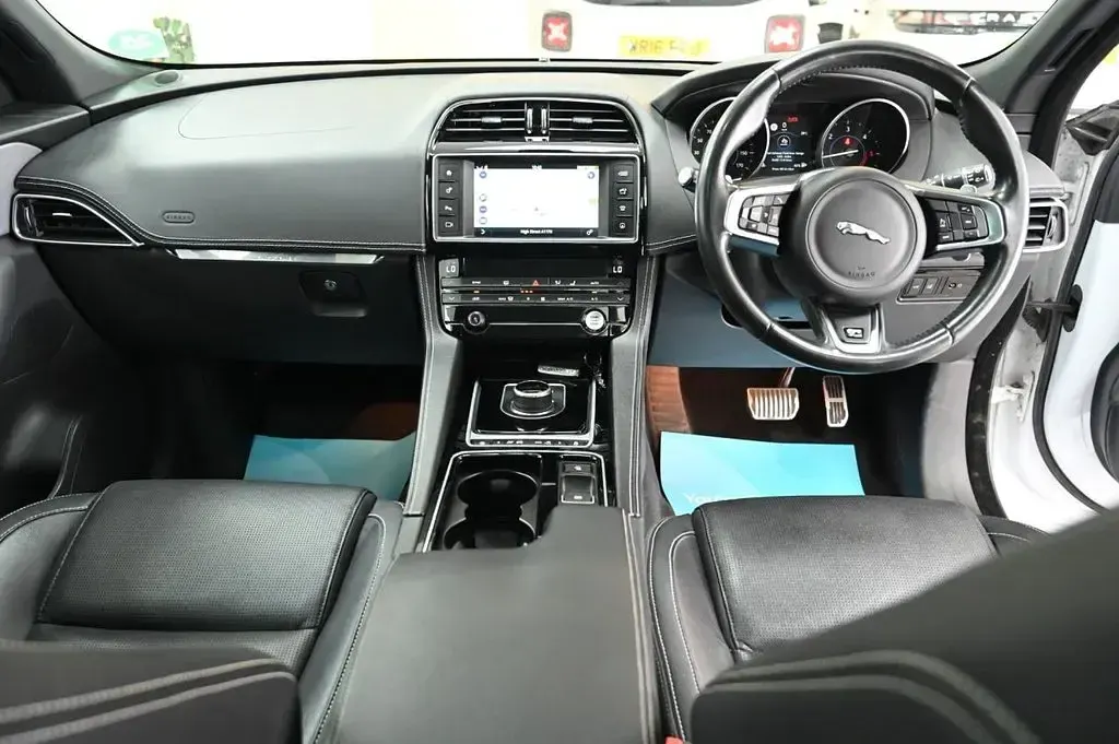 Used Jaguar F-Pace R-Sport 2018 White SUV