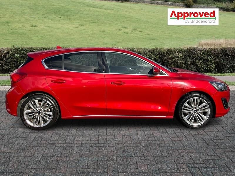 Used Ford Focus Vignale 125 HP (91 kW) 2020 Red Hatchback