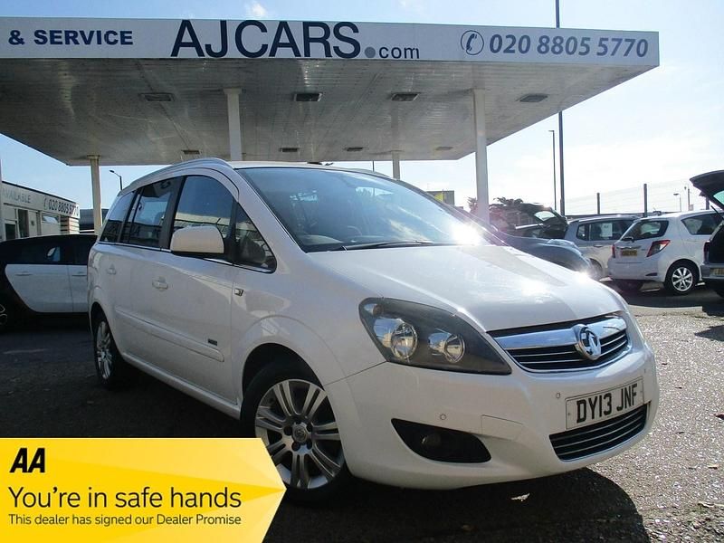 White Used 2013 Vauxhall Zafira Design Edition MPV | £3,995 (Fair price) - Image 1/4