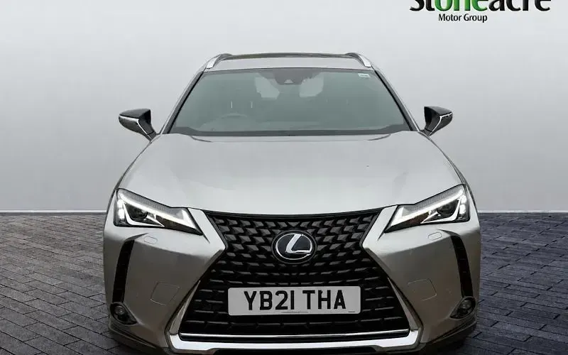 Used Lexus UX 184 HP (135 kW) 2023 Silver SUV
