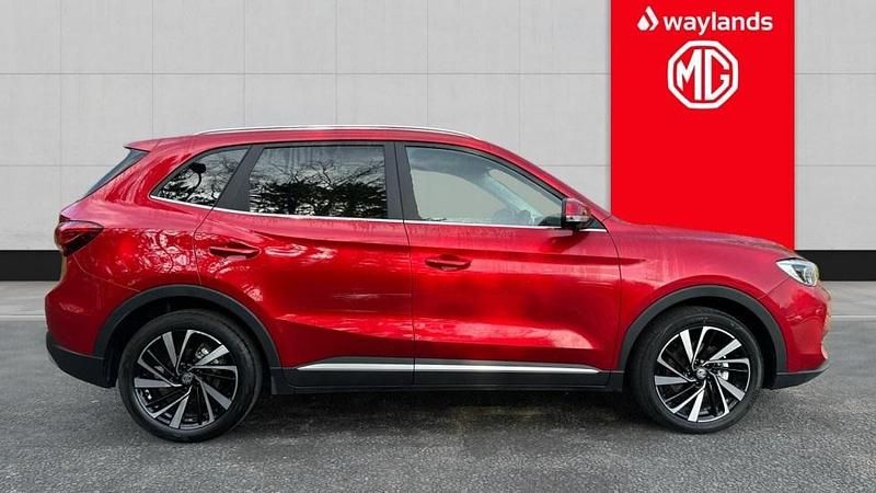 Used MG ZS Trophy 2025 Red SUV